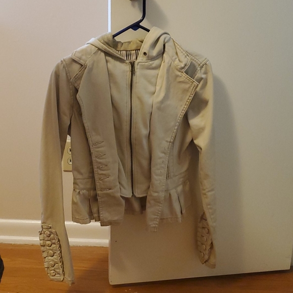 DONATED - Picture 1 of 7